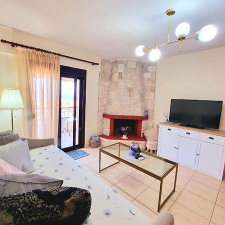 Nice Apartment With Amazing Views Kriopigi Ruang foto