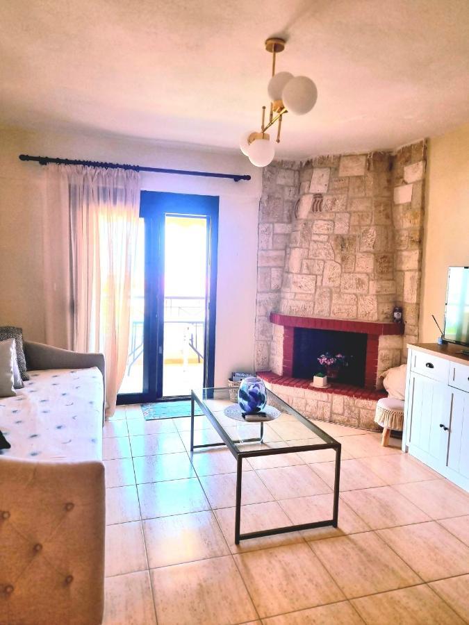 Nice Apartment With Amazing Views Kriopigi Bagian luar foto