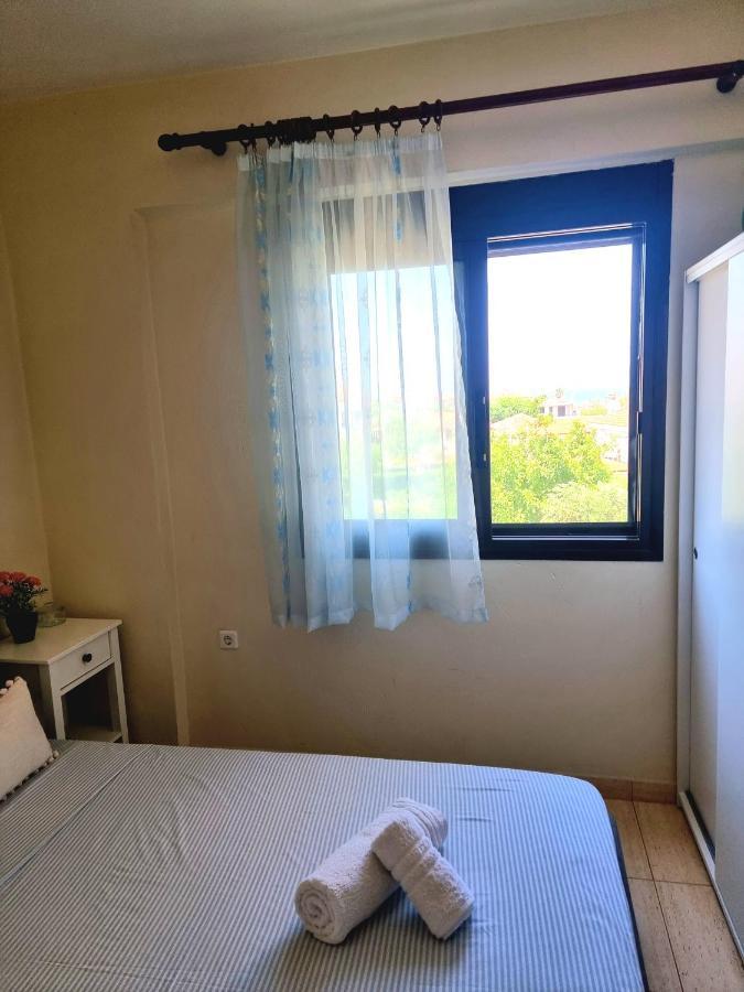 Nice Apartment With Amazing Views Kriopigi Bagian luar foto